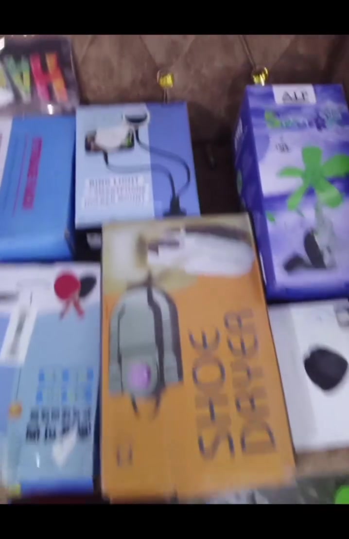 غراض للبيع كلشي موجود بس علق ادزلك سعره اسعار بلاش ***********واتساب
