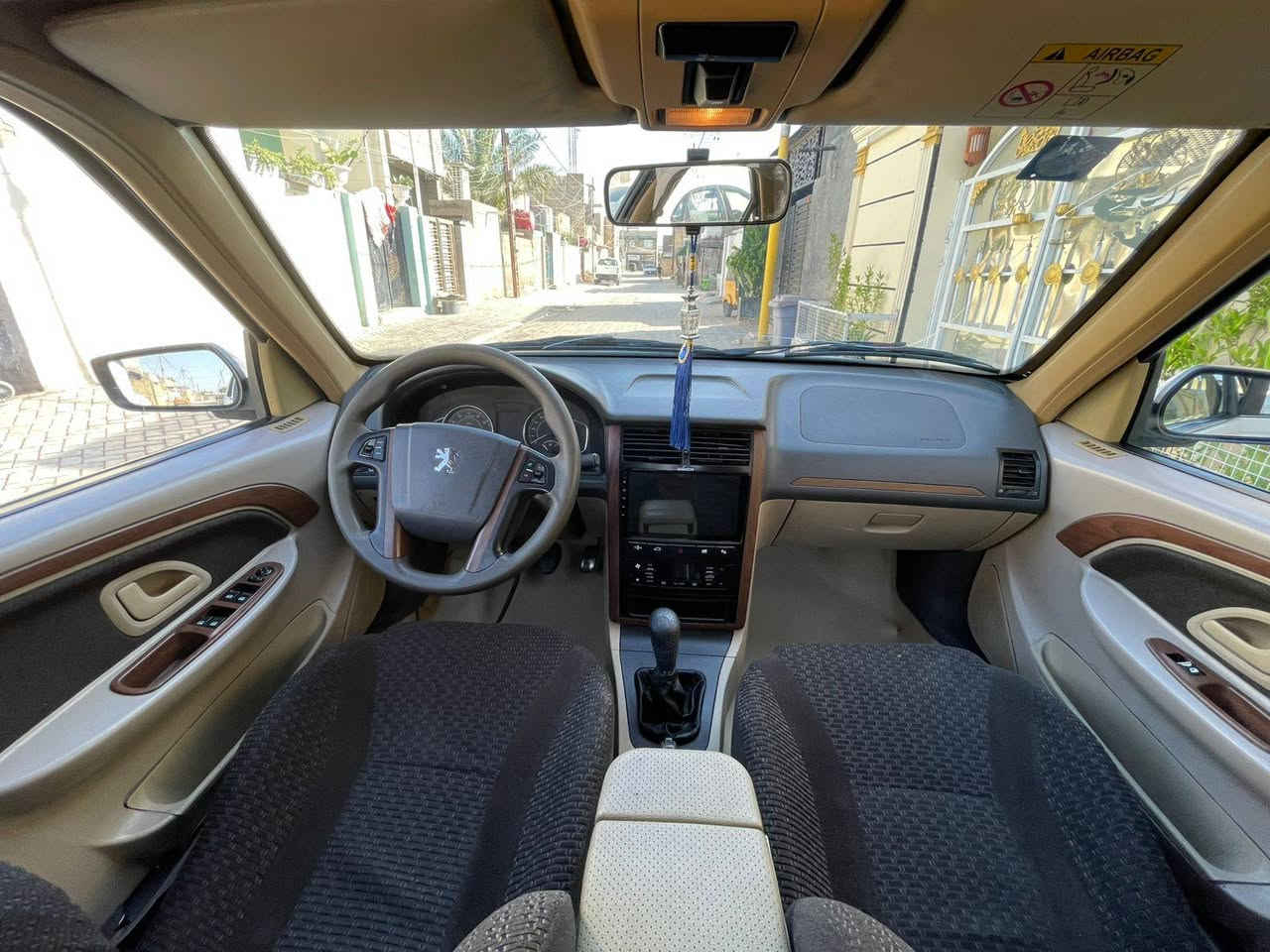 السلام عليكم بيجي بارص 2022
حادثها جاملغ خشم وبنيد خشم الايمن
وجاملغ الأيسر شبر صبغ
باقي السيار مكفوله نضيفه كلش على وضع شركه
تبريد شغال قطعتين صدر جديد تخم تاير جديد 
رقم دولي سياره بسمي تحويل ثاني يوم
مكانه بغداد سبع قصور 
الاستفسار
هاتف ***********
