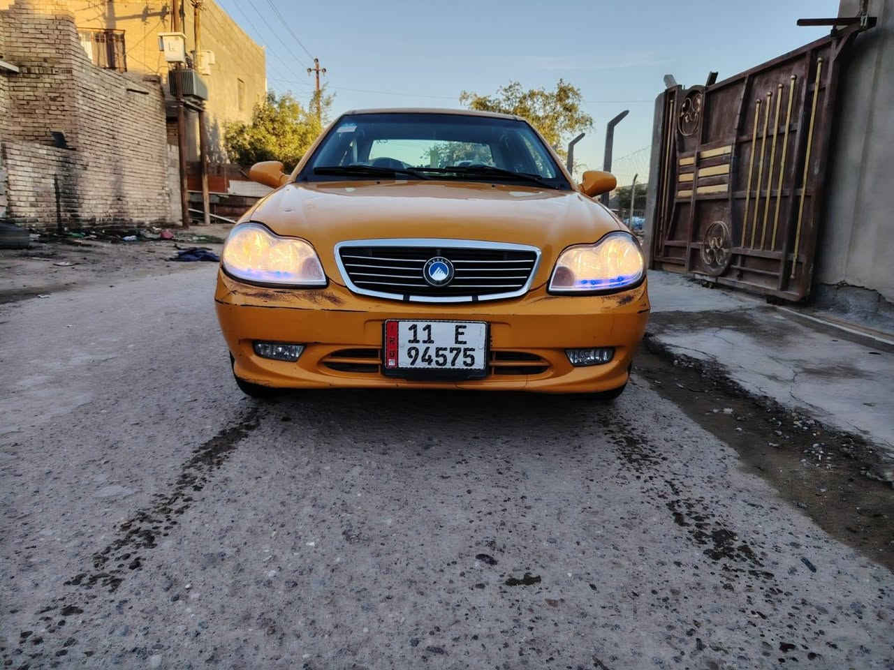 السلام عليكم ورحمة الله وبركاته
جيلي Ck 2013
رقم بغداد جديد هزة جديدة مصفرة من كلشي
محرك جديد
سيارة مابيها اي ضربة كلها بلادية على وضع الشركة 
 مكانها بغداد

السعر ٣٦
للتواصل *********** او *********** بغداد, العراق
