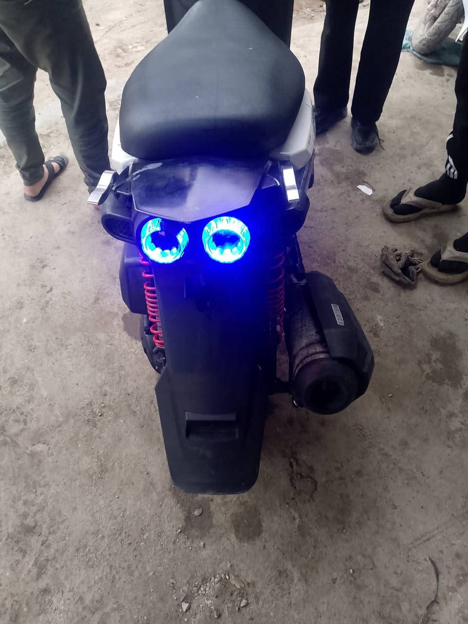 السلام عليكم
دراجتين سكنس جبلي

الزركه 900 
البيضه1150
مكفولات 
مكاني المسيب صوب البوحمدان 
الاتصال ‏‪***********‬‏
