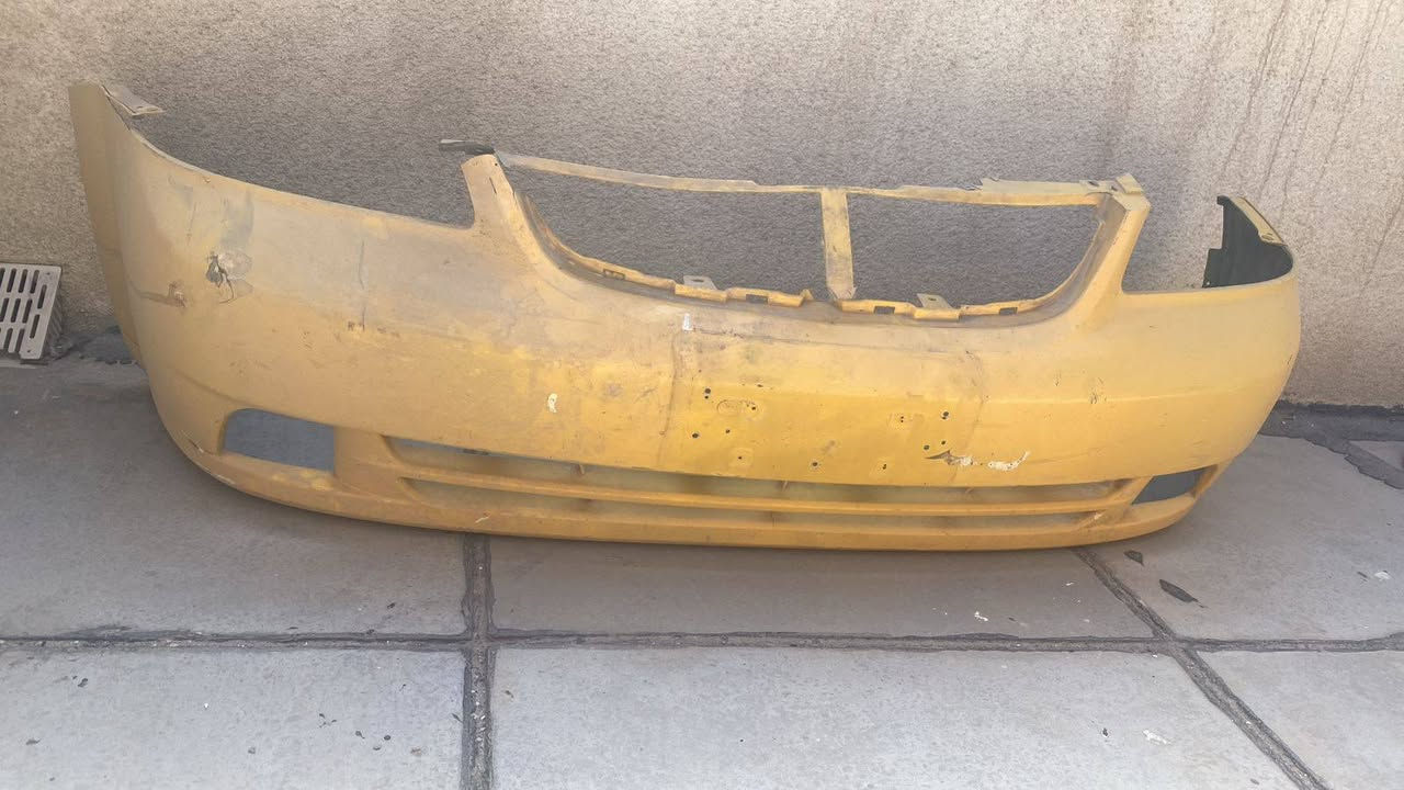 من رخصت الادمن اخوان عندي هاي الاغراض مال اوبترا /دبلات خلفيه وحلويات/ودعاميه اماميه/ بدنه مال المصدات/السعر 75 الف الي محتاجهن /الاتصال ***********// السيديه قرب البياع//
