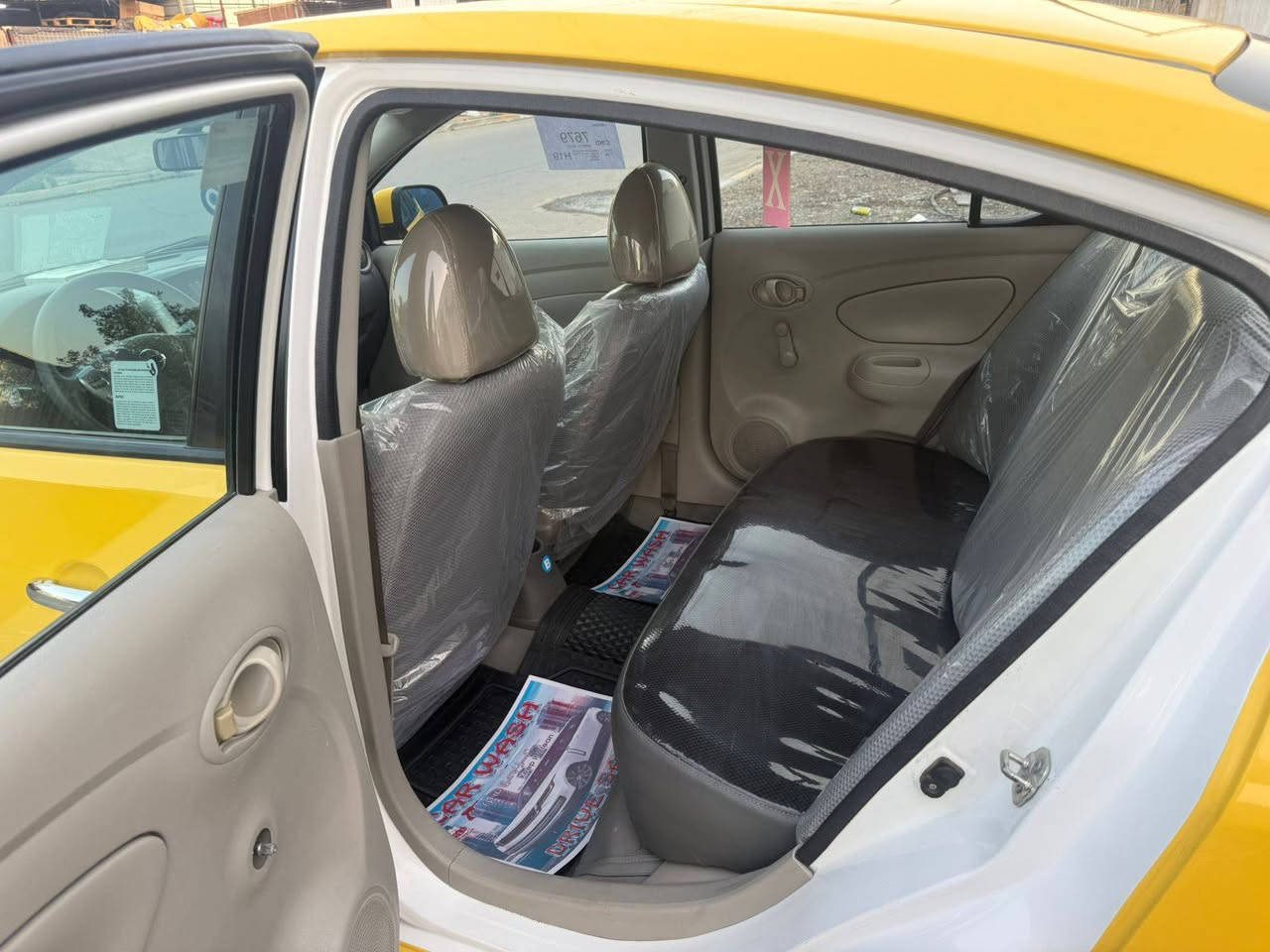 سلام عليكم سني موديل 2020 هنديه نظيفه سياره كير مكينه مكفوله تخم تاير جديد مكفوله من ضربه وتبديل سنويه 31 هيئه مصفره سياره باسمي بغداد حي القاهره رقم *********** سعر 113 وبيها مجال بسيط
