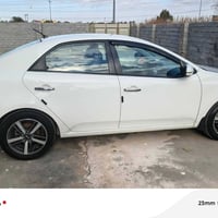 سيراتو موديل 2013  محرك 1600  مواصفات تحكم سترين شفتات بالستيرن   السي...