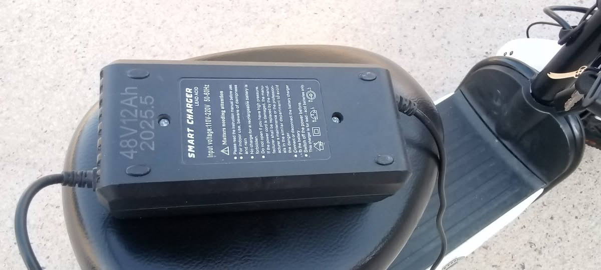 السلام عليكم دراجه للبيع مكفول كفال عم من شاصي من گير 4نمر لسرع 60 وحتى مراوس 9R  والسعر 300 وبيها مجال هواي مراسله واتساب بس واتساب ***********
