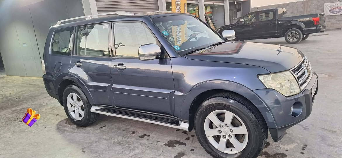 السلام عليكم. باجيرو ٢٠٠٨ فول حبتور مكينه ٣٨٠٠ رقم بغداد هزه جديده.. مكاني حله السعر ١١٦  ***********
