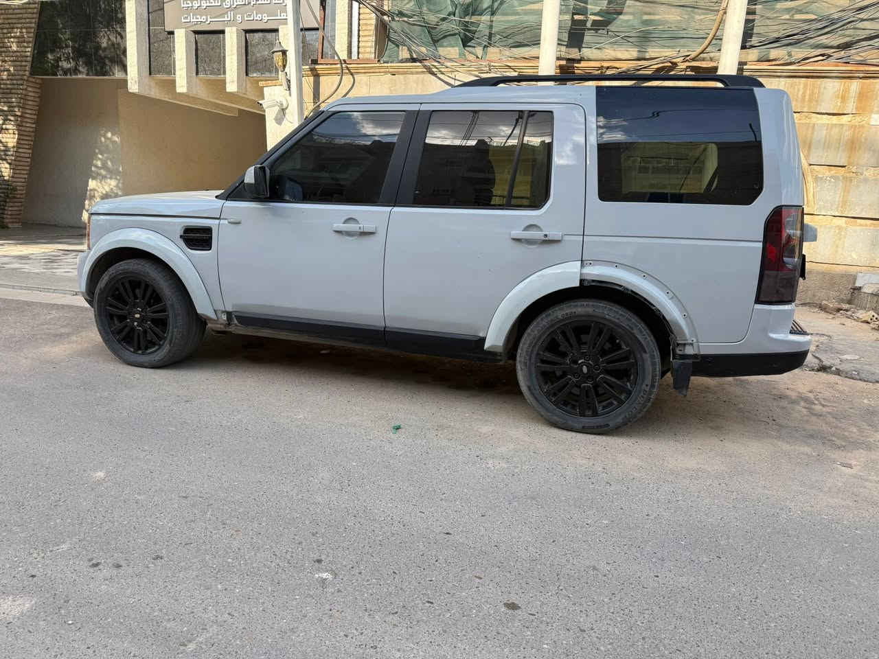 سلام عليكم
Lr4 2010 للبيع مكينه وگير لكزز 
تغيير لون السياره سموك بيها بعض المشكال البسيطه ممسويها لعدم التفرغ المشتري يكون عنده علم بيهن
 للاستفسار 
راعي السياره ***********
