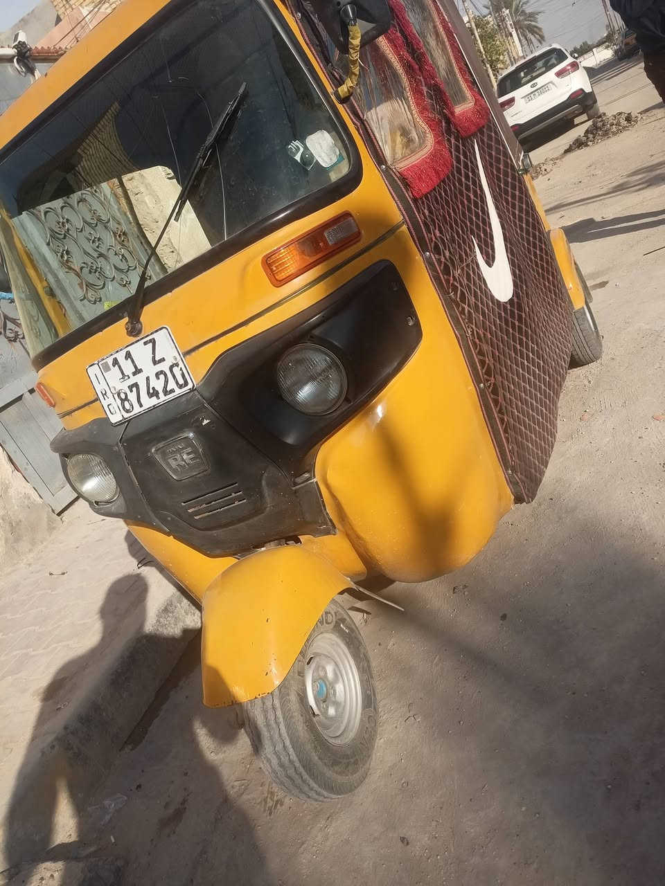 السلام وعليكم تكتك موديل 
18 شهر 12 يمكن 
بسمي بغداد الحسينيه بيها محرك 
جديد مكفول قمجيات كلج وكير شركه
تخم بنزات وبريك ولقم كله جديد 
ادامه كامله اليوم سويتها 
حته بوربرينات جاهزه مرقمه نكليزي 
بسمي داخله هزه بعد سنه ماتدخل هزه 
بيها خياسات معمره دوسه الاماميه معمره 
الدوسه لوره بلادي ضفيره جديده بيها شخوط 
وبيها صبغ مكانات تجي وتكلب وتشوف 
السعر. 4700 الف رجائ الموشراي لا يراسل 
رقمي *********** ماعامل عل سعرها بل مخابره تجي وتكلب.  اكرر بغداد الحسينيه
