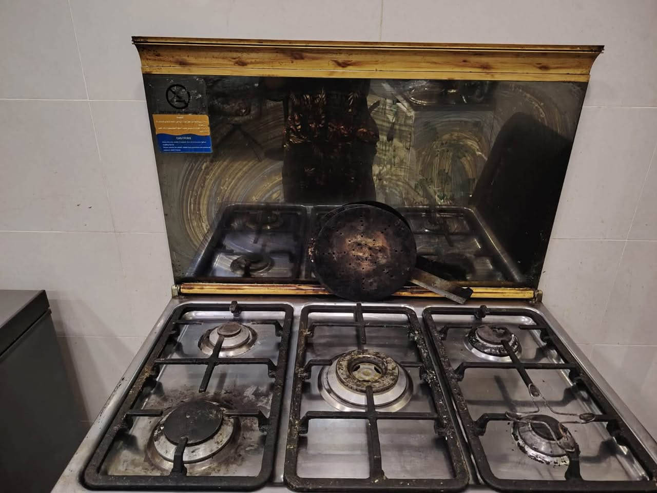 للبيع طباخ خمس عيون عينين مسدودات والباقي كله شغال حته الفرن السعر ١٠٠ الف
مرايه وداخلها تعليقه مال اكسسوارات السعر ٤٠ًالف


**إذا كنت صاحب هذا الإعلان وتريد حذفه لأي سبب، رجاءا أرسل رسالة إلى الدعم الفني**