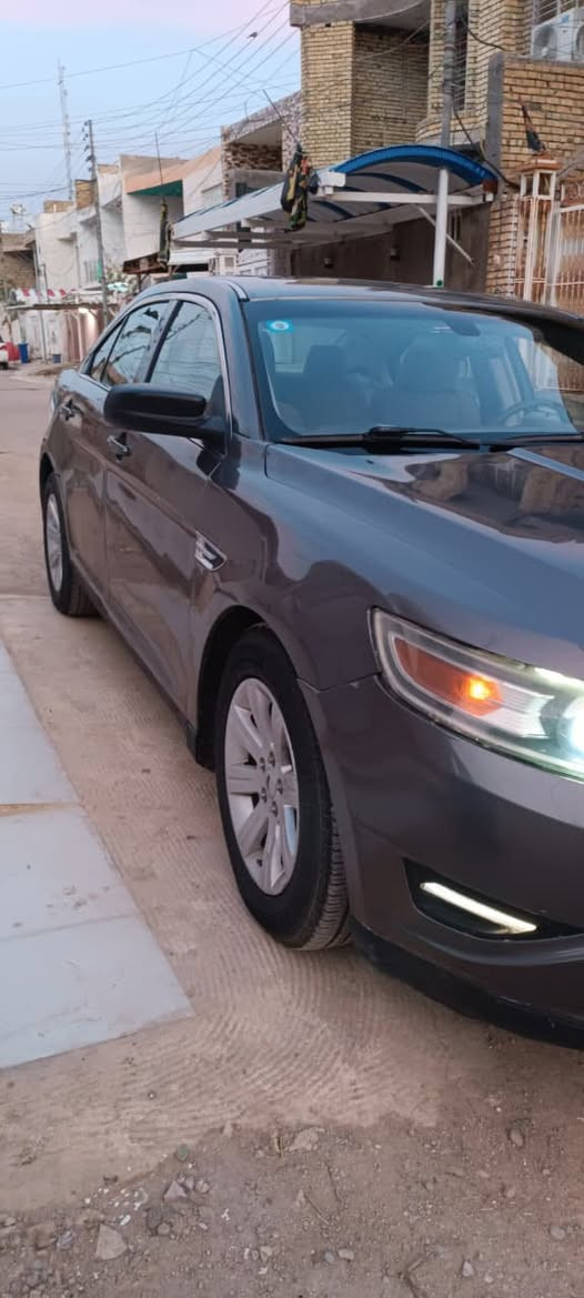 فورد توريس موديل ٢٠١١ رقم نكليزي بااسمي واسط كير محرك تبريد جاهز المواصفات معروفه السعر  90وبيهة مجال بيهة صبغ حزام جمالية بدون ضربة 
***********مكان السيارة ميسان
