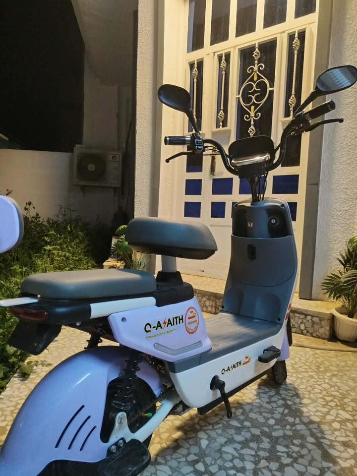 سلام عليكم دراجه شحن البيع من شركت قوه اليث دراجه اخت الجديده اربع 4️⃣ باتريات
1️⃣ /نوع ولي 
2️⃣ /الدراجه مكفوله كفاله عامه تمشيك بل ٢٠/١٥كيلو 
3️⃣ /دراجه لاطخه لاضربه بيعلك سونار 
4️⃣/سرعه 3نمر سراعه ٤٥ 
5️⃣/المكاني بغداد بسمايه قريه ١٠
6️⃣ /الرقم التصال  ***********
7️⃣/وتساب /***********
