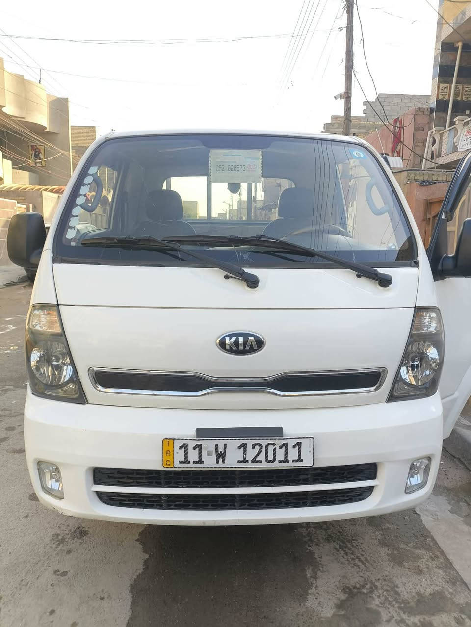 السلام عليكم كيا حمل موديل 2015سيارة رقم بغداد مكان بغداد السعر 115بيهةبارد بلغد وتكحيل قليل  هاتف ***********
