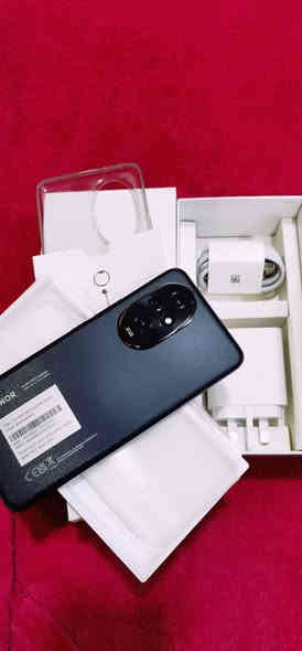 مرحبا... هونر 200 ذاكرى ١٢/٢٥٦ قبل اسبوع اخذتة جديد يعني مشحون تقريباً ٥ مرات للبيع او مراوس بالافضل وانطي فرق السعر ٣٤٠.  بغداد رصافه ***********
