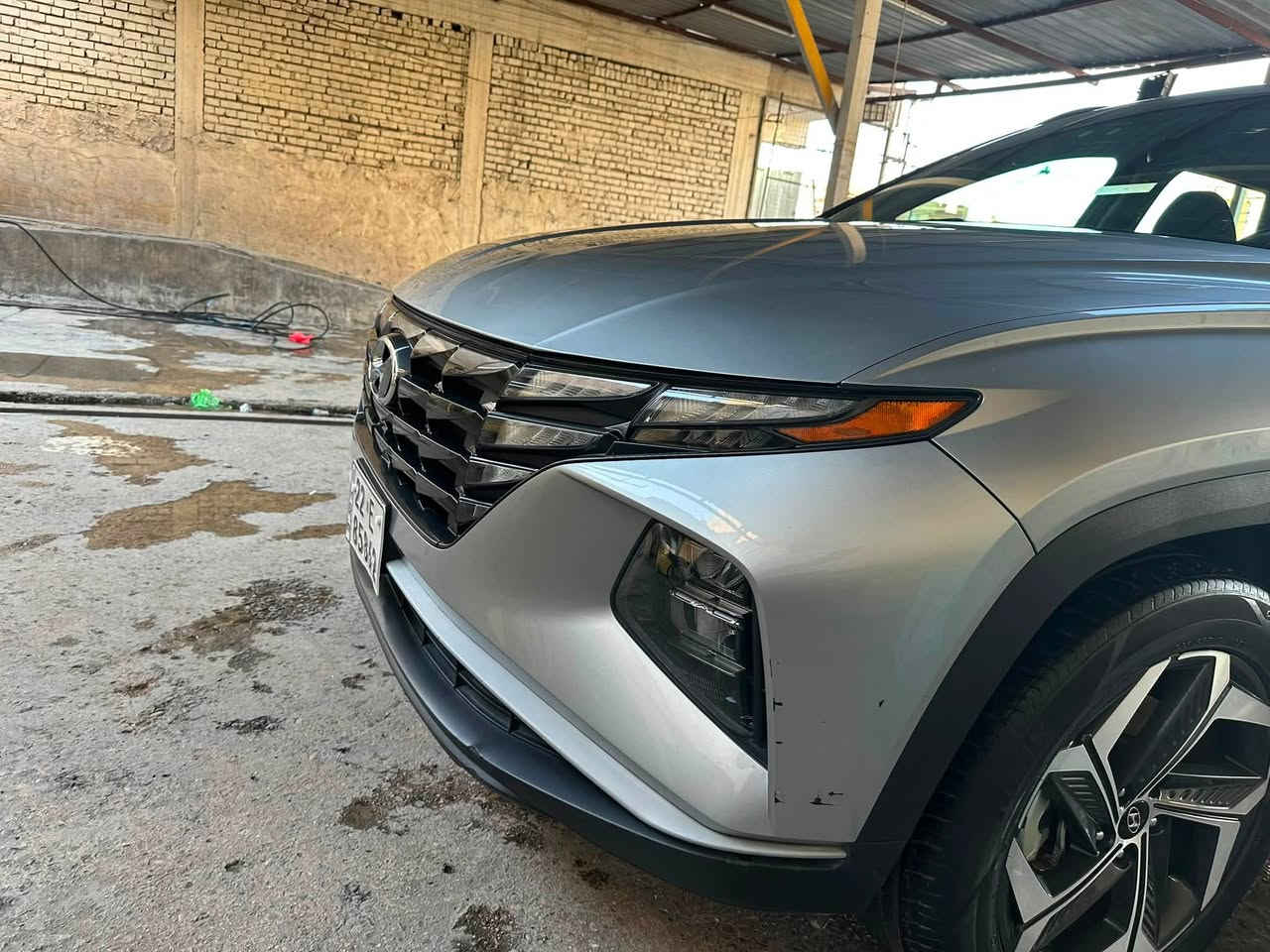 توسان ٢٠٢٢
وارد امريكي ضرر باب فقط 
بجم كبس برغي ممفتوح بي 

ماشية 64الف كيلو متر  

رقم اربيل 

المواصفات:

بانوراما

تدفئه + تبريد كشنات امامية 

شحن موبايل وايرلس

رادار امامي خلفي جانبي 

مانع تصادم امامي خلفي 

كيج الكتروني متغير حسب مود القيادة

اوتو هولد Auto Hold

٤ انضمة قيادة ( eco , sport , smart , snow)

مثبت مسار (قيادة ذاتية) + منبه خروج عن المسار

مثبت سرعة

مانع انزلاق

نظام نزول منحدرات

بصمة تشغيل

بصمة ابواب لمس

نظام apple CarPlay + android auto

تشغيل عن بعد + تنزيل الجام الامامي عن بعد

شفتات گير بالستيرن

فول تحكمات ستيرن

 (سايد بريك بصمة) 

شاشة اعطال

صندوق كهرباء

تبريد لمس + تبريد خلفي

منافذ شحن خلفيه امامية

بك بلايت لد

لد امامي نهاري

اضاءة داخلية الوان حسب رغبتك

ويل ١٩ كروم

لايت زينون عالي ناصي  ثلجي
العنوان: بغداد ***********
