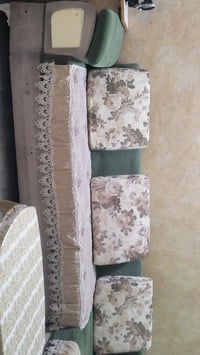 ديوان تزكام 10 مقاعد(للبيع)  مكينه منزليه ام الفراشه (للبيع)   العنوان...