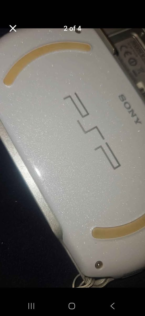 📌 للبيع جهاز PSPGO بحالة ممتازة
🔹 نظافة الجهاز 95% وما بيه أي مشاكل

🔹 مساحه 16 غيغا
🔹 شاحنه جديده اصليه
🔹 الجهاز متروس ألعاب 🔥 وجاهز للعب
🎮 من ضمن الألعاب: GTA vice city 🔴
🔴 GOD OF WAR (جميع الأجزاء)
🔴 TEKKEN 6
🔴 PES
🔴 ASSASSINS CREED
🔴 SILENT HILL (جميع الأجزاء)
🔴 MORTAL KOMBAT
🔴 GRAN TURISMO
🔴 NEED FOR SPEED
🔴 GHOST RIDER
🔴 SPIDERMAN
🔴 BEN TEN

💰 السعر: 135 ألف دينار عراقي
📩 للتواصل يرجى المراسلة على الخاص أربيل, العراق


**إذا كنت صاحب هذا الإعلان وتريد حذفه لأي سبب، رجاءا أرسل رسالة إلى الدعم الفني**