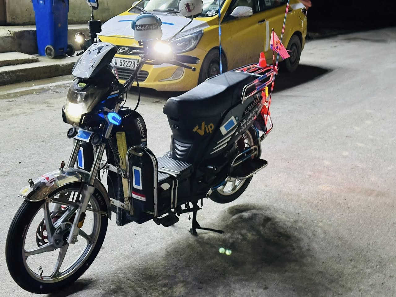 موطور شحن للبيع
نوع
هارلي
 ✅بطاريات نص عمر✅
⭕لايت عالي ناصي 
⭕ شاشه الكترونيه 
⭕نظام ®️ الرجوع الى الخلف
⭕ نظام 4 سرع 1234 
⭕ بريك امامي، خلفي 
⭕ اشاير يمين، يسار
⭕ شاحنه الشركه الاصليه 
⭕ كلشي شغال كهربائيات 
الموطور نظيف مثل ما موضح بالصور 
(( السعر 400)( بي مجال)رقمي مكاني الجغيفي الثانية
***********
