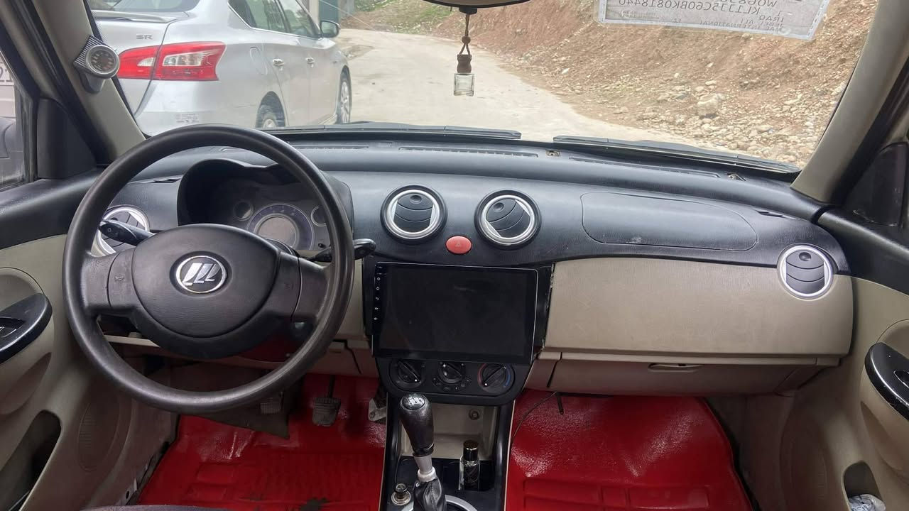 ليفان موديل ٢٠١٣ رقم بغداد مشروع وطني بسمي وكالة تحويل ثاني يوم كير مكينه شرط صبغ معجون بس ملاحضات.
مكاني موصل الحدباء رقم المبايل ***********
