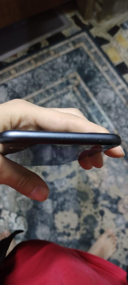 ايفون ٨ بلس ذاكره ٢٥٦ ريجن امريكي بطاريه ع حاسبه تقره ٧٠٪؜ ع موبايل تقره ٦٨ بالميه الجهاز نظيف بس بي مشكلتين شويه الفريم معووج عواج بسيط ماماثر بس مرات يشتغل عندك وضع الاهتزاز ويطفه ماماثر ع اداء الجهاز الجهاز مامفتوح ولامبدل بي شي بلادي 

السعر ١٥٠ وبي مجال


**إذا كنت صاحب هذا الإعلان وتريد حذفه لأي سبب، رجاءا أرسل رسالة إلى الدعم الفني**