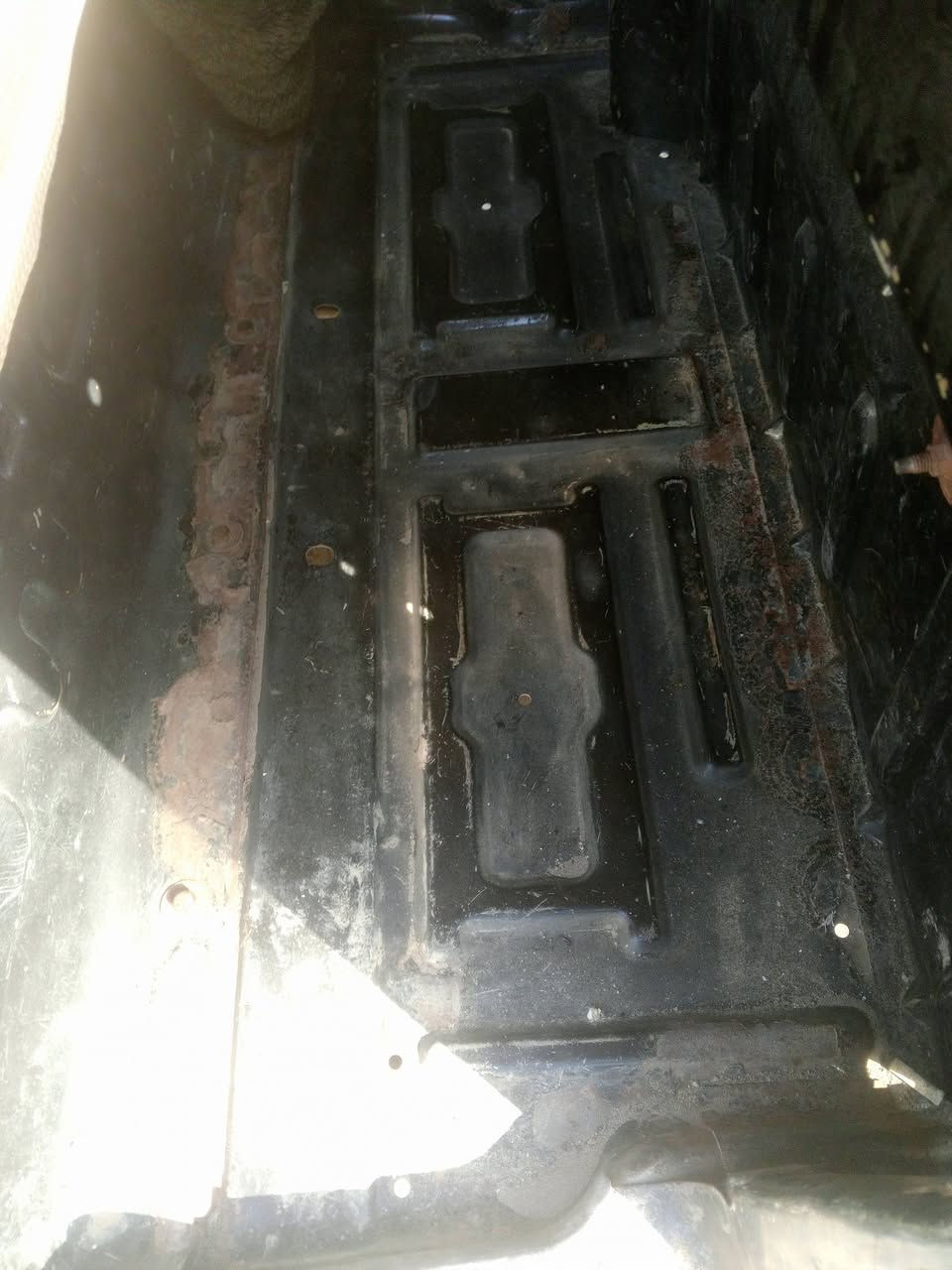 سلام عليكم تكتك كامله من اي نقص موديل 18 رقم و سنويه تكتك كلشي مابيه مكينه خير من اللهكل كهربائياته شغاله سعر4500وبيها مجال***********
