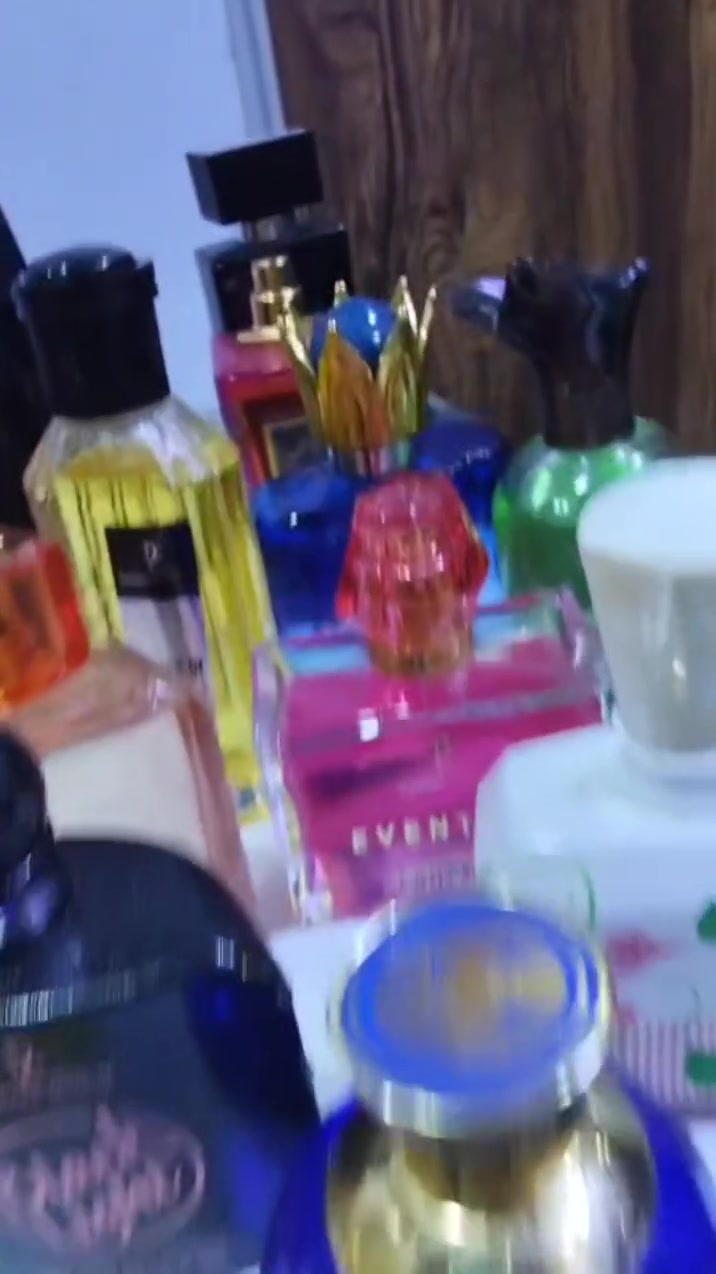 متوفر عطور باله تيست مال مولات 60 ايتم كوله 100مل جمله فقط سعر القطعه 2500
***********
