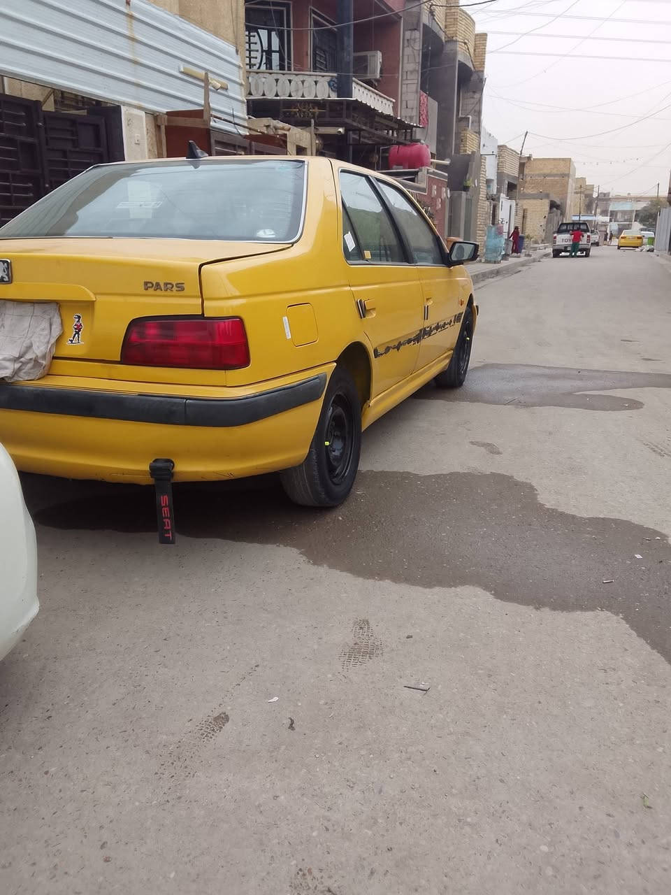 بيجو بارص 2015 للبيع
مكينه كير كفاله صدر 70٪ 
السياره بيه صبغ ٣قطع  جاملغات اماميه و بنيد 
سياره حلوه و كاعده 
مكان السياره بغداد الشعب 
التواصل و الإستفسارات مع الرقم ***********
السعر 40بيه مجال بسيط
