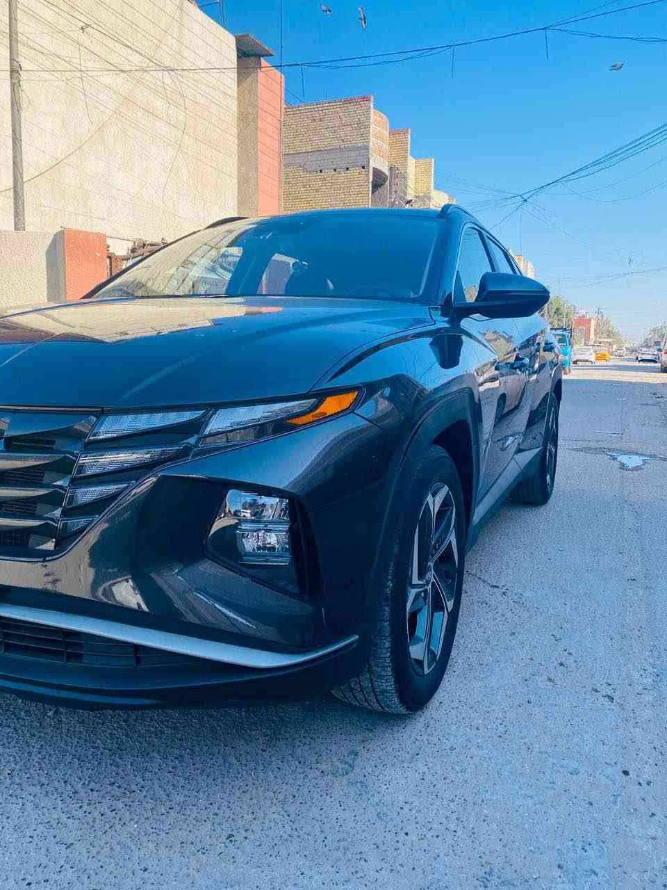 السلام عليكم 
توسان 2023 وارد امريكي 
الحادث داخل المنشور 
جاملغ وبنيد صبغ 
بدون ايرباك 
مواصفات فول 
ماشيه 32 الف
محرك 2500
السعر 185 وبيهة مجال 
العنوان بغداد حي اور 
*********** بغداد, العراق
