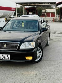 تويوتا كراون • ٣٠٠٠ • اسود