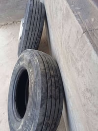 تايرات • ١٧ ونص • واحد فارغ