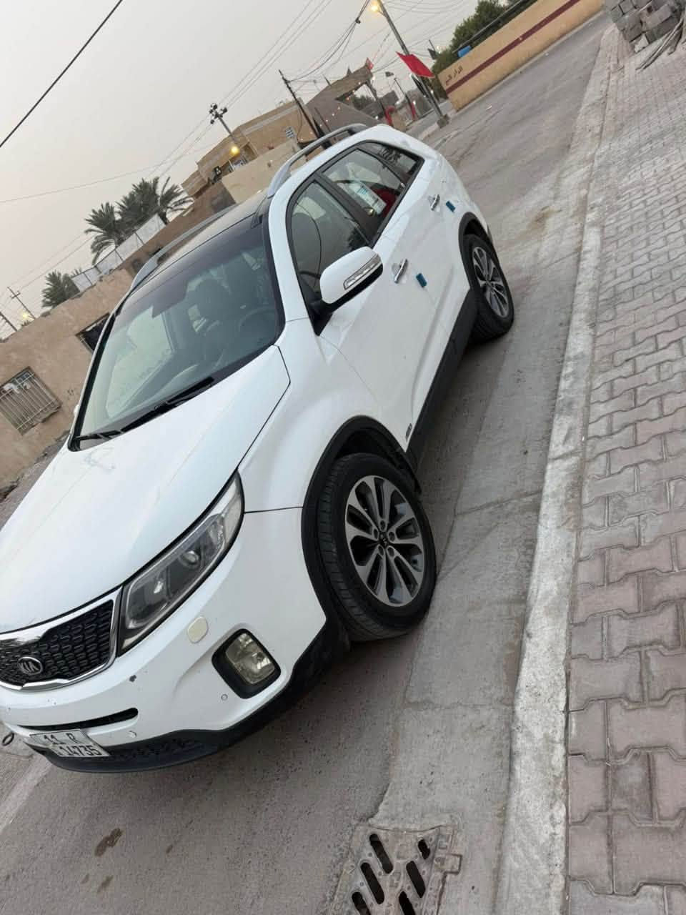 سورنتو 14كويتي فول مواصفات محرك 6 فور ويل بسنويه تحكم كامره لد ترحيب حساسات امامي خلفي جانبي صندوق بصمه السونار بل منشور السعر ١٨٠ بيههه مجال الشراي المكان بغداد السياره مكينه جديده وصدر وتخم تاير جديد التصال ***********
