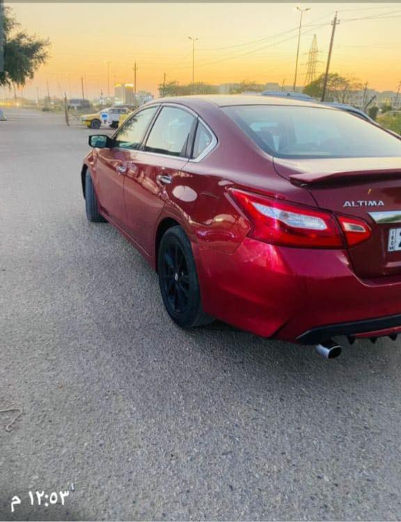 موديل 16
ماشيه 250 الف كيلو
كير مكينه مكفول 
صدر تايرات جديد
مواصفات sv
صور الحادث مرفقه
وبيه طخه بارد بلجاملغ الخلفي
السعر 115 
مكاني فلًوجه 

***********

+964 773 019 5940
