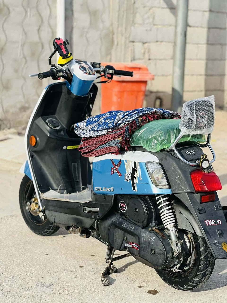 السلام عليكم بوليسي 2013 للبيع المكان كربلاء طوريج السعر مليون وبيه مجال قليل الاتصأل بألرقم ***********
