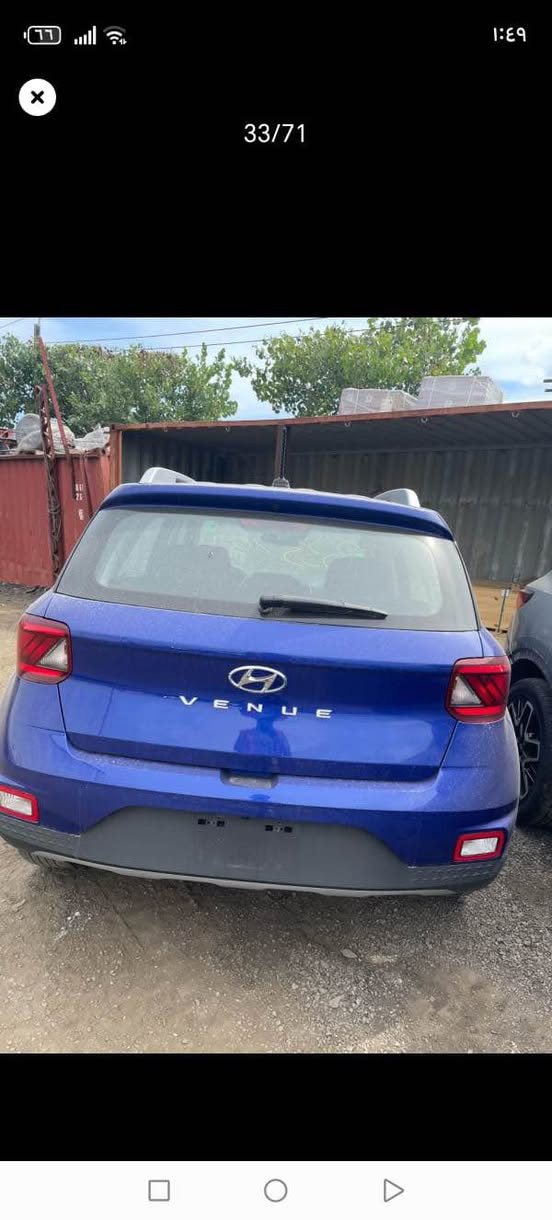 ¬┊•̣̇ٱلْسَلآإمّ عَلْيّكَمُ وَرَحَمُةٌ ٱلّلـھٌ ༅ ¬┊ 
فينو 2024 
كلين بدون صبغ حادثها طخه بالجاملغ راجع بارد فقط 
باسمي بدون رقم 
فول 1/1 
السعر 145 وبيها مجال بسيط 
مكاني كربلاء *********** كربلاء, العراق
