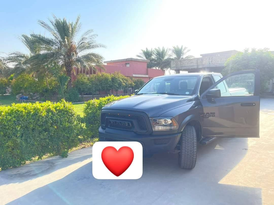 السلام عليكم
رام كلاسك باب قصير

محرك هيمي 8 سلندر 5.7 المرغوب

ماشية 31 الف وقابل للزيادة

حادثها تخريب لا ايرباك لا شاصي لا لغد ولا طخة تخريب فقط

كرسي سائق كهرباء شاشة كبيرة كار بلي

 

مكان السيارة بغداد

رقمي *********** متوفر واتس

السعر ٢٤ الف
للبيع او المراوس
