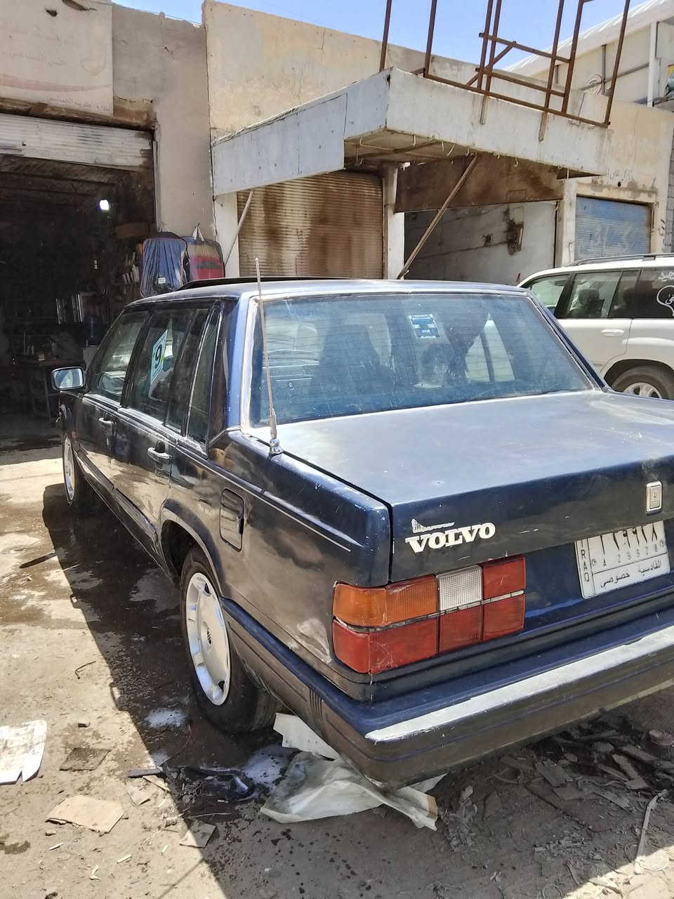 السلام عليكم فالفو 740 موديل 1990 للبيع مكينه كير اوتو حداديه جدد  تخم تاير جديد كهربائيات شغاله بجم940 دشبول 940 دوشمه جديده بطاين صاج سنويه ماصاقطه لل2028 رقم قادسيه الماني مداور ثاني يوم المكان نجف  السعر 37 وبيه مجال حك الجيه للاستفسار *********** بي واتساب
