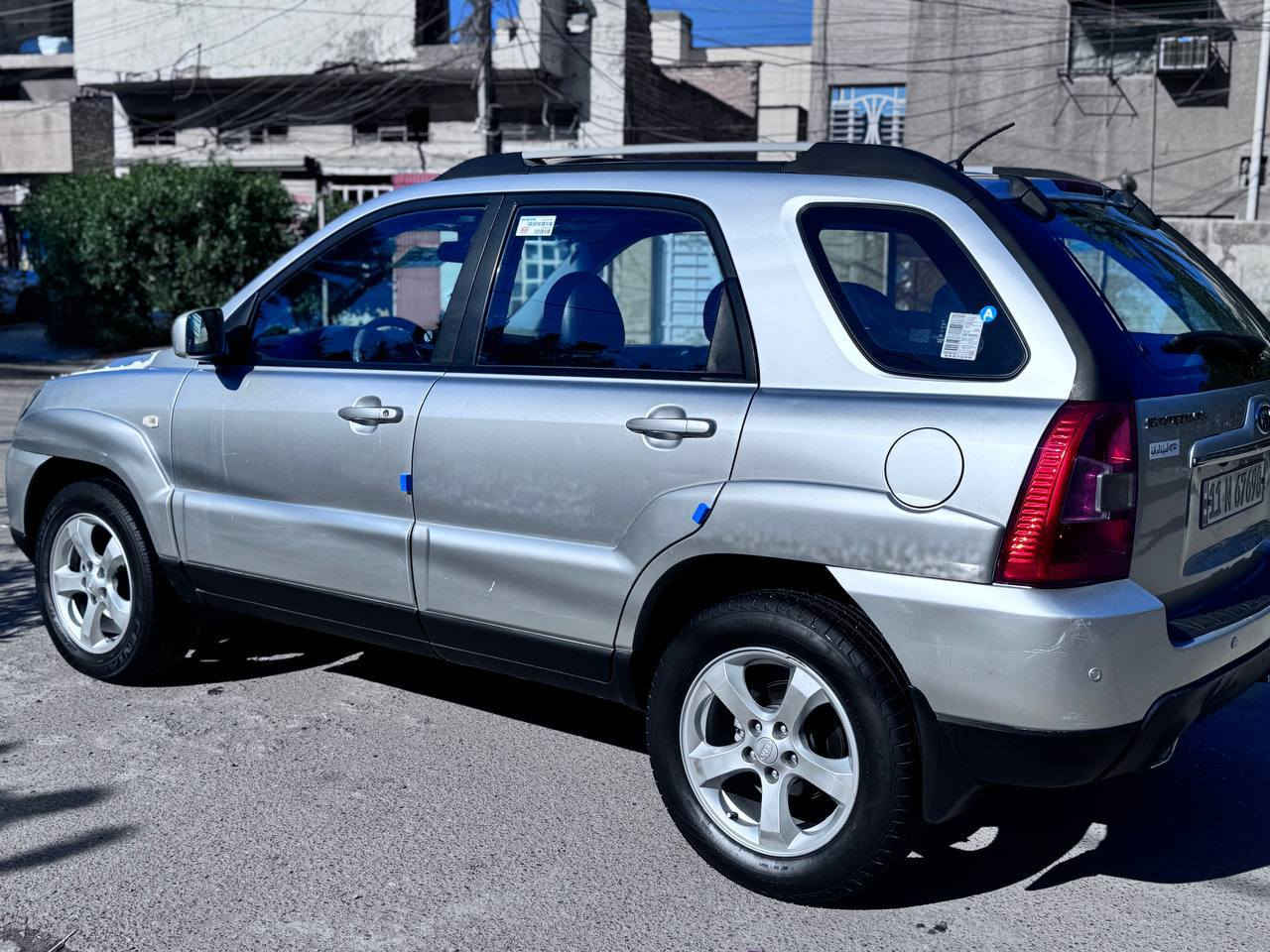 السلام عليكم البيع كيا سبورتج موديل ٢٠١٠ سياره جديده بمعنى الكلمه جديده ❤‍🔥 سياره عل أيدي من ٢٠١٢ ولي هسه سياره كارتون فوووووول موصفات مال الدوليه العراقيه جلد أصلي TLX فوووول
مكفوله كفالة عامه لا صبغ ولا شخوط ولا تبديل ولا رصعات  ولا تكحيل ولا تبديل فقط رصعتين صغار بارد سياره نضافه ٩٩ ٪ بسمي ارقام جدد هزه جديده سنويه ٢٩ 
كتلوكات سويج ثاني موصفات 
جلد أصلي 
فتحه 
جي بي إس 
مري شفط 
باب كهربه 
محركه ٢٠٠٠ دوش 
ويل ١٧ كروم 
شاشه اصليه
تحكم ستيرن شهتين 
أربع دسكات 
تبريد بيانو 
كير مكينه كفالة مكاني بغداد جديده رقمي *********** ابو علي
