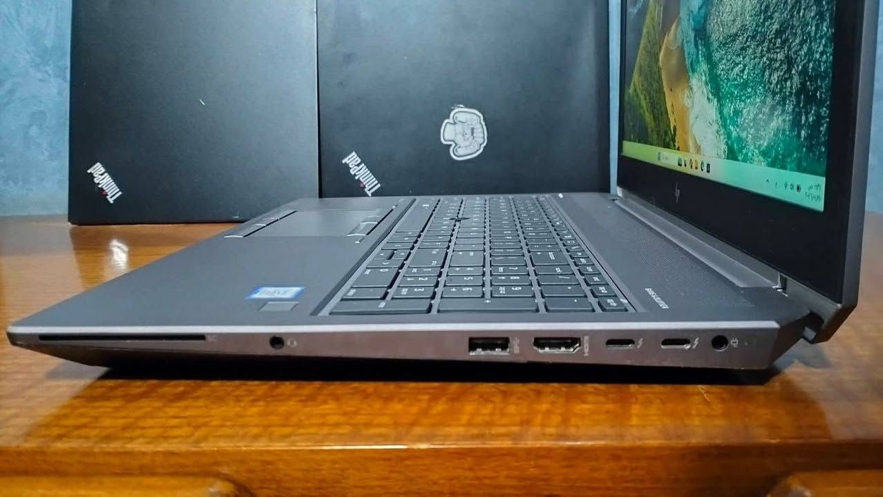 💼 HP ZBook G6 Workstation
لابتوب Workstation احترافي مخصص للمهندسين والمصممين، يجمع بين القوة والثبات مع كارت Quadro المخصص للأعمال الهندسية.

━━━━━━━━━━━━━━━━━━━━━━

🔵 المعالج
Intel Core i7-9850H

🔥 6 أنوية / 12 Threads
💪 من فئة H للأداء العالي
🏗️ مناسب للبرامج الهندسية الثقيلة

🔵 الذاكرة (RAM)
16GB DDR4

🚀 أداء قوي في تعدد المهام
🎨 مناسب للتصميم والمونتاج والبرامج الاحترافية

🔵 التخزين
128GB SSD
+
500GB HDD

⚡ سرعة في تشغيل النظام والبرامج
📁 مساحة كبيرة للمشاريع والملفات

🔵 الشاشة
15.6 بوصة IPS Full HD
دقة 1920×1080

✨ ألوان واضحة وزوايا رؤية واسعة
💻 مناسبة للعمل الاحترافي لفترات طويلة

🔵 كروت الشاشة
Intel UHD Graphics
+
NVIDIA Quadro T1000 4GB GDDR6 🔥

🏗️ كارت احترافي للمهندسين
📐 مناسب لـ AutoCAD / Revit / SolidWorks
🎬 يدعم أعمال التصميم والمونتاج

🔵 المميزات
⌨️ لوحة مفاتيح مضيئة
🔐 بصمة إصبع
💼 تصميم قوي من فئة ZBook الاحترافية

🔵 البطارية
🔋 Health 75%

🔵 النظام
Windows 11 أصلي
✅ يتفعل تلقائياً بمجرد الاتصال بالإنترنت

━━━━━━━━━━━━━━━━━━━━━━

🏗️ مناسب للمهندسين والمعماريين
🎨 التصميم والجرافيك الاحترافي
🎬 المونتاج وتحرير الصور
💻 البرمجة والمهام الثقيلة
🖥️ أعمال Workstation

━━━━━━━━━━━━━━━━━━━━━━

🛡️ ضمان شهر كامل
🔄 15 يوم استبدال
🚚 متاح الشحن لجميع المحافظات

🔥 ZBook G6 + i7 H Series + Quadro T1000 = قوة احترافية حقيقية للشغل التقيل 🔥


**إذا كنت صاحب هذا الإعلان وتريد حذفه لأي سبب، رجاءا أرسل رسالة إلى الدعم الفني**
