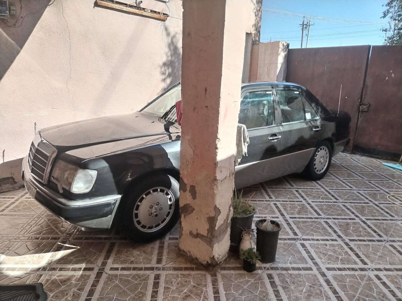 مارسدس دب موديل 89 
تبريد شغال 
جام كهربائي 
تخم تاير 
باتري جديد 
قواعد دبلات سليمات
رقم بغداد دولي 
سنويه سنة 2030
سعر 55 وبيهه مجال
الستفسار ع الرقم صاحب السياره
***********
