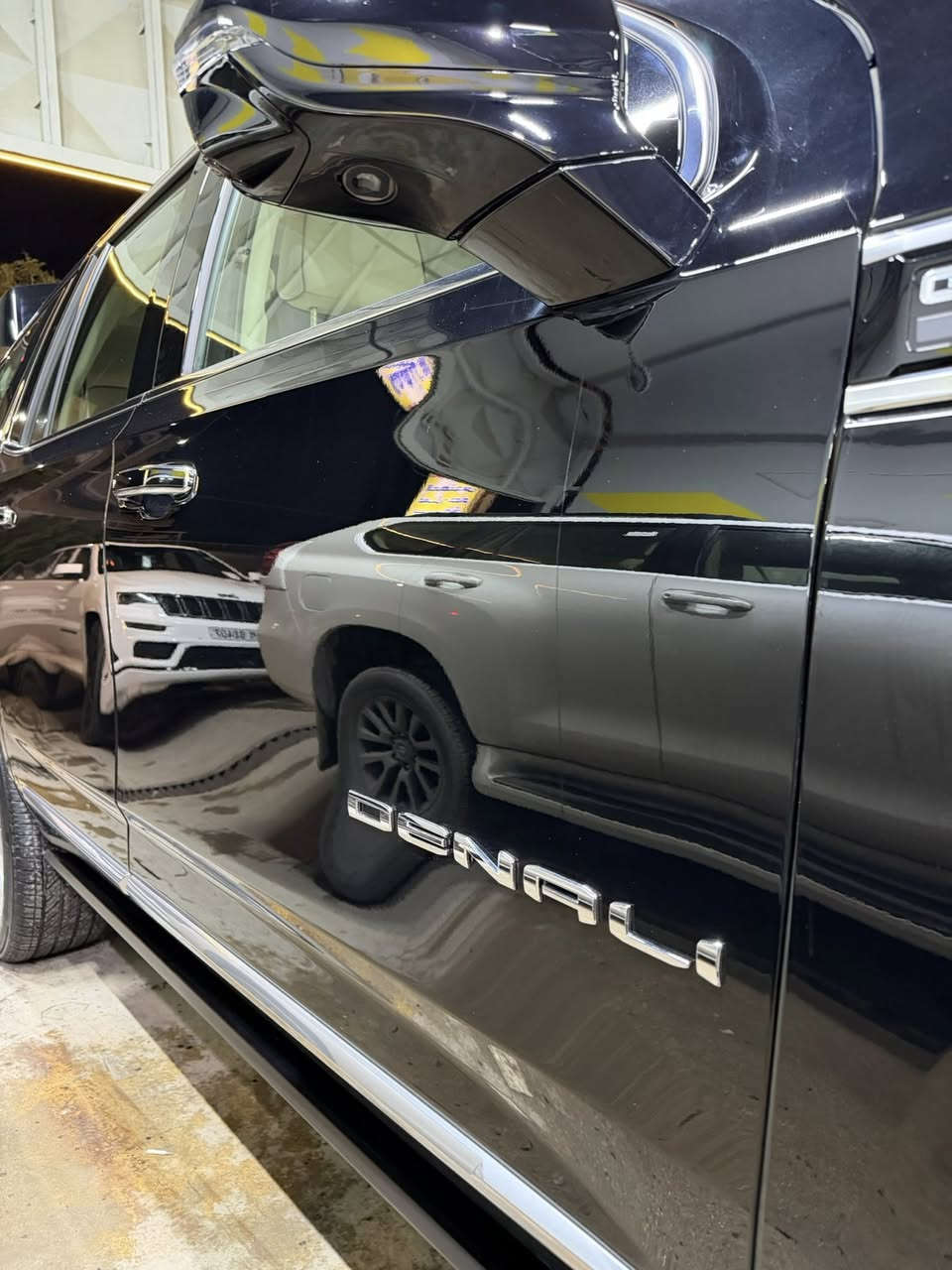 جمسي يوكن دينالي2023 خليجي ضمان
خليجي لون اسود 

ضمان المنصور

العداد : 23  الف كم 

السيارة جديدة بمعنى الكلمة مكفولة گير محرك تبديل صبغ بارد  

*السيارة بعدها بالضمان

مواصفات دينالي فول 1/1 

‏VIP كشنات منفصل

كيجات دجتل فول مواصفات

حجم المحرك : 6.2 لتر

عدد الاسطوانات : 8 سلندر

القوة الحصانيه : 420 حصان

الكير بوكس : 10 سرعات

فول مواصفات للأخير :

نظام هيدروليك ( جكات )

دخول ذكي للسياره ( بصمة )

شاشات خلفية

دفع رباعي دبل

دوسات كهرباء

رقم بغداد  تحويل ثاني يوم 

مكاني بغداد الكريعات

للاستفسار 
***********
***********
