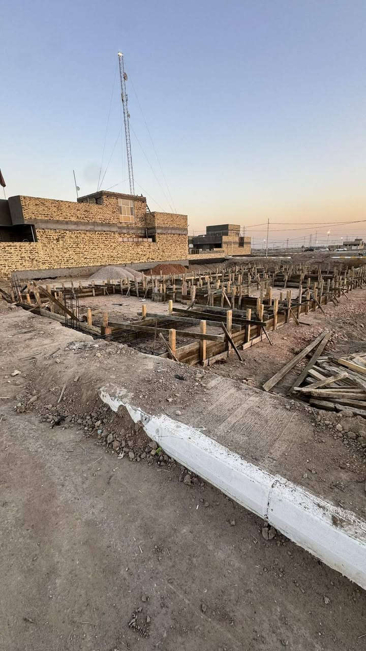 للبيع : عرصه طابو زراعي ٢٥  المساحة ٢٤٠ متر العرصه بيها بتلو صب 
العنوان /  خلف عمارات الزيتون مجمع عزيز كامل خدمات ماء مجاري تبليط انارة ارصفه 
للعلم المنطقه مشموله بالتطويب. 
رقم الهاتف / ***********
السعر ٢٨ مليون
