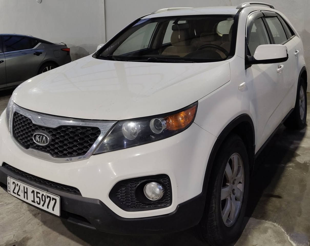 سورنتو2011 ، ۷راكب وارد خليجي  ،محرك ٤سلندر دوش ، بس بونيد صبغ  رش، باقي مكفولة من صبغ و تعديل وشخط ،رقم و سنوية كلها جديد تحويل وكالة شرط ،
 سعر 137ورقە. عنوان اربيل خليفان ، ر.م***********
