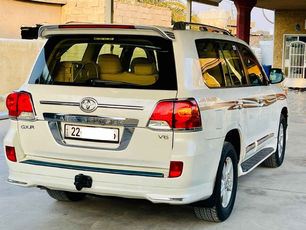 السلام عليكم
لاندكروز 2013 جيهان ماشيه 158بيها صبغ نص الصندوك باقي السياره كفاله عامه محرك كير صدر جديد كلش تخم تاير دلوب اصلي رقم اربيل  الجديد بسمي السعر 360 وبيها مجال للاستفسار اكثر اتصل غير متواجد ع فيس 

***********
