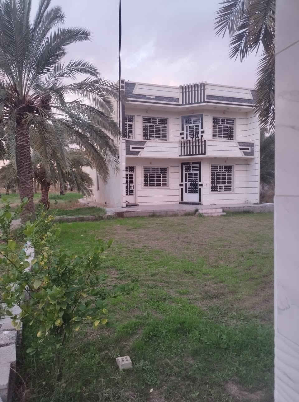 سلام عليكم يوجد دونمين ونص طابو ملك صرف المكان المدائن جسرديالى التويثة 
الاستفسار الاتصال ***********
