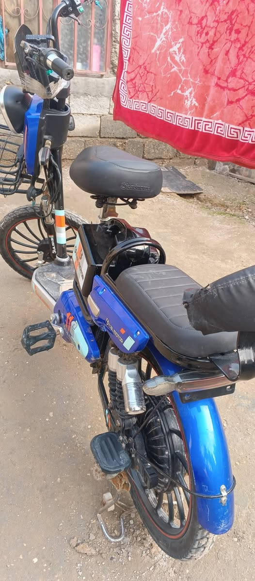 بايسكل شحن 2024 حجم 20 بطاريه حلو ونضيف والايت قوي وعالي اربع نمر تجي وتشوف المكان كربلاء الحسينيه
***********
