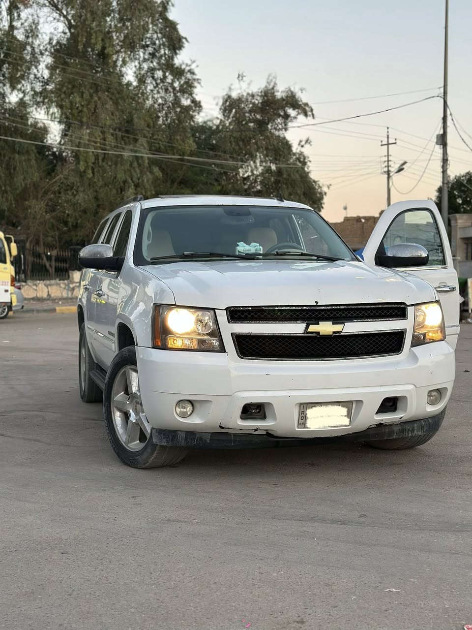 السلام عليكم رمضان كريم
تاهو ادوات ادوات ادوات للبيع فقط
المواصفات:
تاهو LTZ 2007 كفالة من الگص
متومه رقم شمالي 
فول مواصفات ملكي كشن منفصل وفتحة التنته 
شاشة+ تحكم ستيرن 
كشنات جلد 
مكينة وگير كفالة
تدفئة تبريد شغالة
تخم تاير حدادية جديدات
صندوق كهربائي + شاشة وسط شغالة
منظومة زنون 
السيارة جديدة وكاملة وكلشي بالسيارة شغال
السعر:٧٨وبيها مجال بسيط 
رقم متوم شمالي وكامل 
المكان:البصرة
***********
