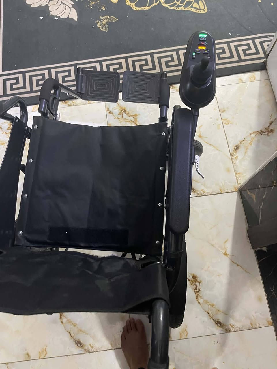 عربه معوقين للبيع ؏ الفحص مستخدمه شهر فقط كلش نضيفه سعره 450 وبيه مجال قليل مكلف بلنشر
الاتصال ***********
عربه معوقين للبيع ؏ الفحص مستخدمه شهر فقط كلش نضيفه سعره 450 وبيه مجال قليل مكلف بلنشر
