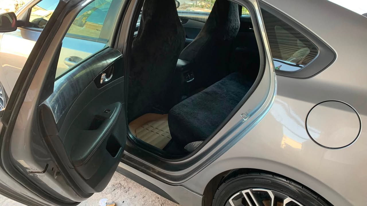 كيا فورتي GT 1600 TURBO
رقم بغداد معوقين وكاله عامه

حادث جاملغ وبنيد تبديل وصبغ راديترات بلاد مابيهم شي لا شاصي ولا لغد فقط خشم فخذه اليكعد عليه جاملغ

وهنا صار بيه حادث بسيط دراجه باب سايق والي ورا عندي صوره حادث تعدلن ونصبغن

وعدت صبغ جاملغ ايسر وبنيد وجاملغ ايمن 

 اربع اصابع باب ايمن  صبغ لجماليه ولتوحيد اللون كلشي واضح بل صور قبل وبعد

سياره ماشيه 72 الف مايل

مواصفات فول عدا الفتحه

كشنات ودشبول وستيرن مختم علامة GT اناره داخليه 7 اللوان

كير DCT طياره قوي جداً مو CVT

سياره مكانه البصره التنومه

سعر 137 وبيه مجال قليل

***********
