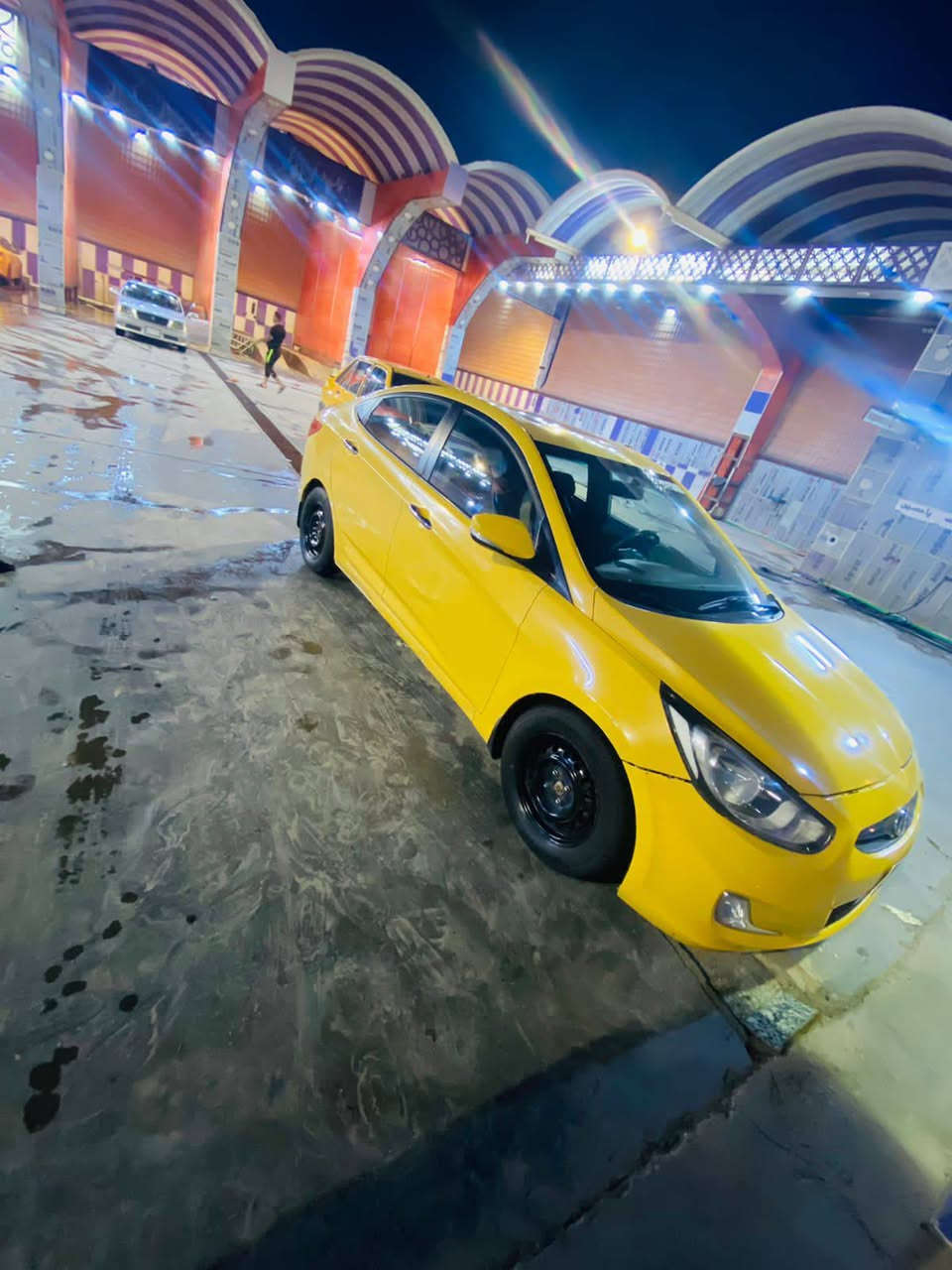 سلام عليكم اكسنت موديل 2015خليجي فول مواصفات مكينه 1600 مكفوله من التبديل سياره جديده كير محرك جدد حاويه
منضومه تبريد جديده وبيه منضومه غاز رقم بغداد 
سعره85وبيها ومجال 
مكاني ديوانيه
***********
