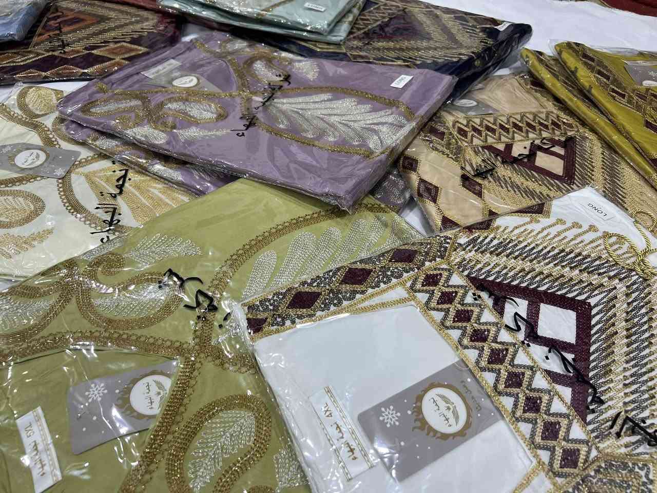 موجود جميع الالوان والقياسات
سعر القطعة ١٥ الف 
نوع القماش  كشمير ايطالي اصلي
للحجز خاص


**إذا كنت صاحب هذا الإعلان وتريد حذفه لأي سبب، رجاءا أرسل رسالة إلى الدعم الفني**