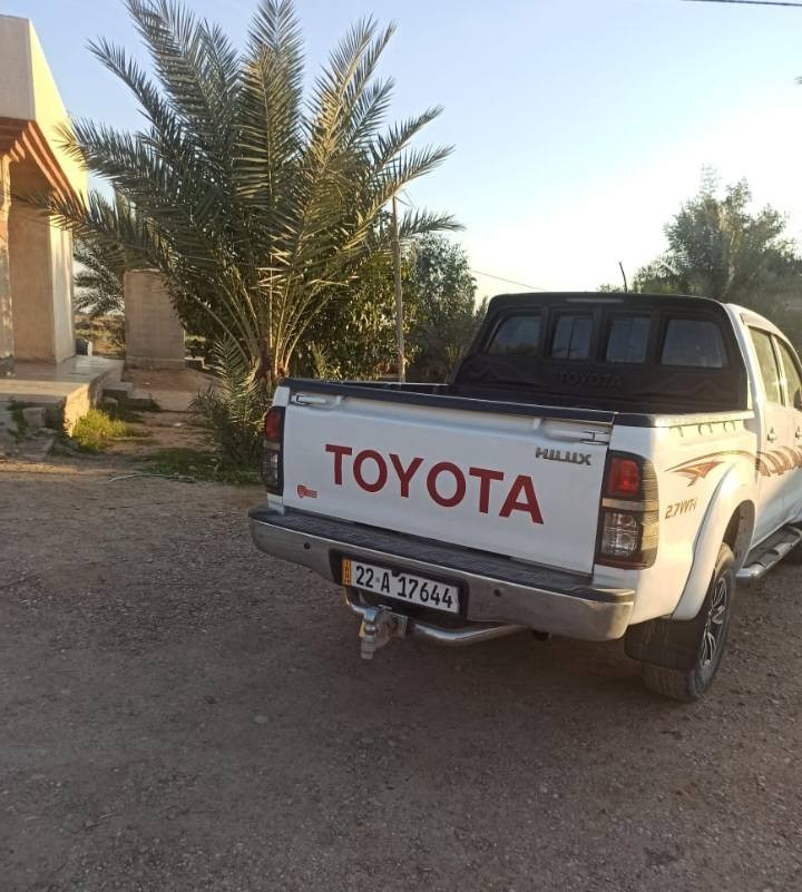 فورويل هايلوكس كويتي فول وتماتيك رقم نكليزي سنويه جديده السونار كدامك السعر ٢٢٠ وبيه مجال مكاني بغداد ***********
