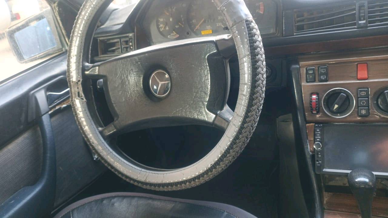 السياره فحص صلاح الدين صاحبه مندلو سنويه مو جوده كشر نضيف صدر جديد تواير كير ومحرك شرط محرك بطه